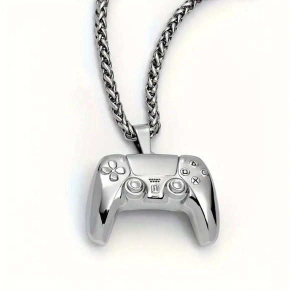 New PS5 controller pendant necklace cool gamer silver jewelry men bro nerd geek - Picture 5 of 7